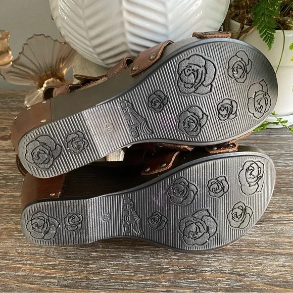 Dansko Frida Leather Platform Open Toe Studded Wedge Sandals Womens 40 Tan Brown - Picture 6 of 6